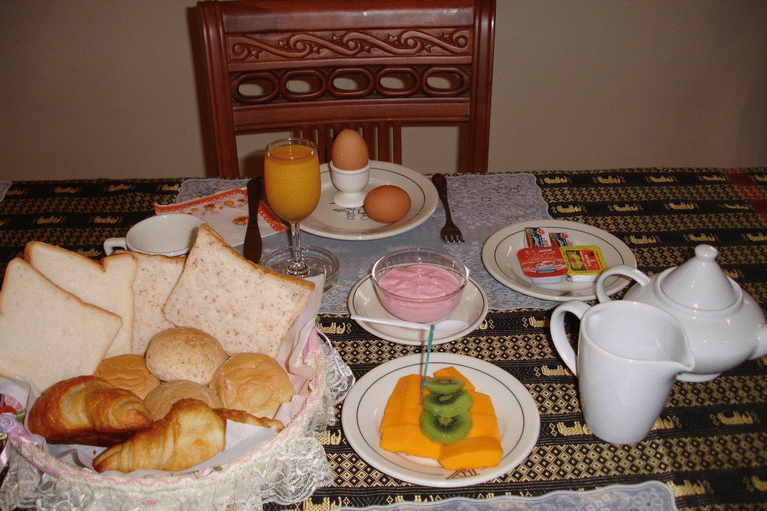 Home Stay Stc Bed And Breakfast Udon Thani Exterior photo